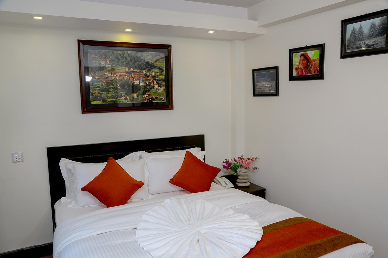 Hotel Himalayan Oasis Катманду Екстериор снимка