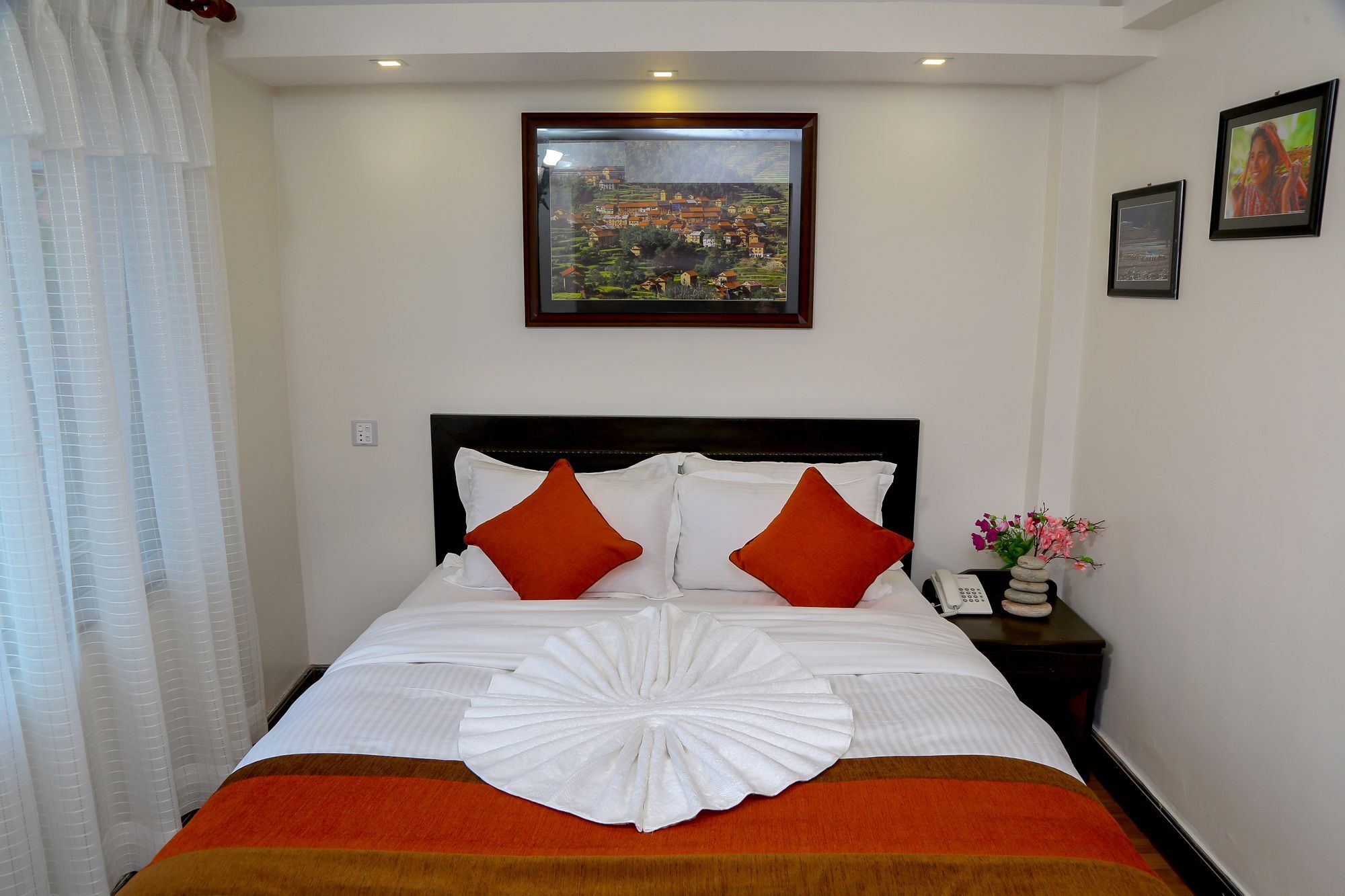 Hotel Himalayan Oasis Катманду Екстериор снимка